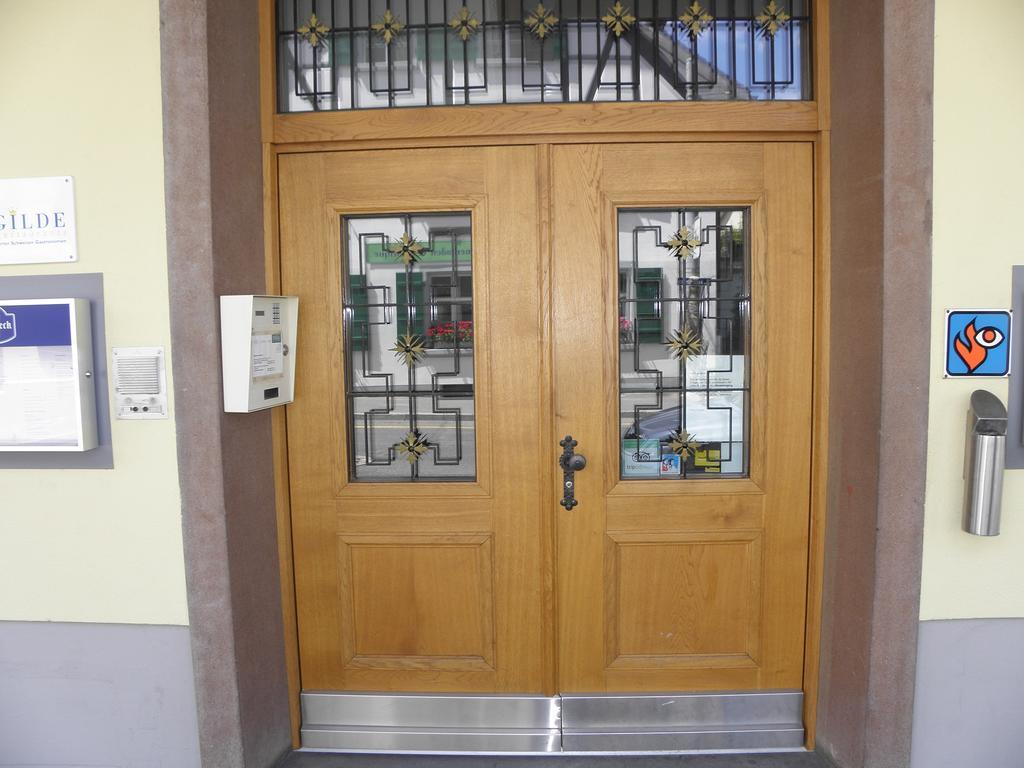 Hotel Roessli Allschwil Dış mekan fotoğraf